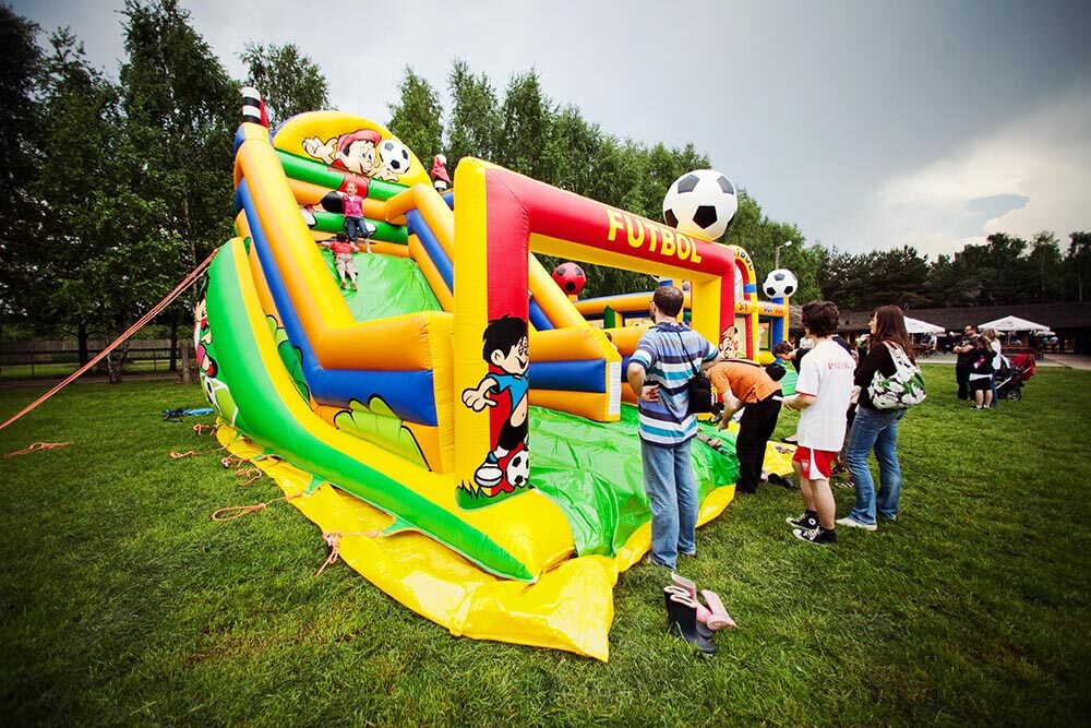 Zjeżdżalnia Futbol