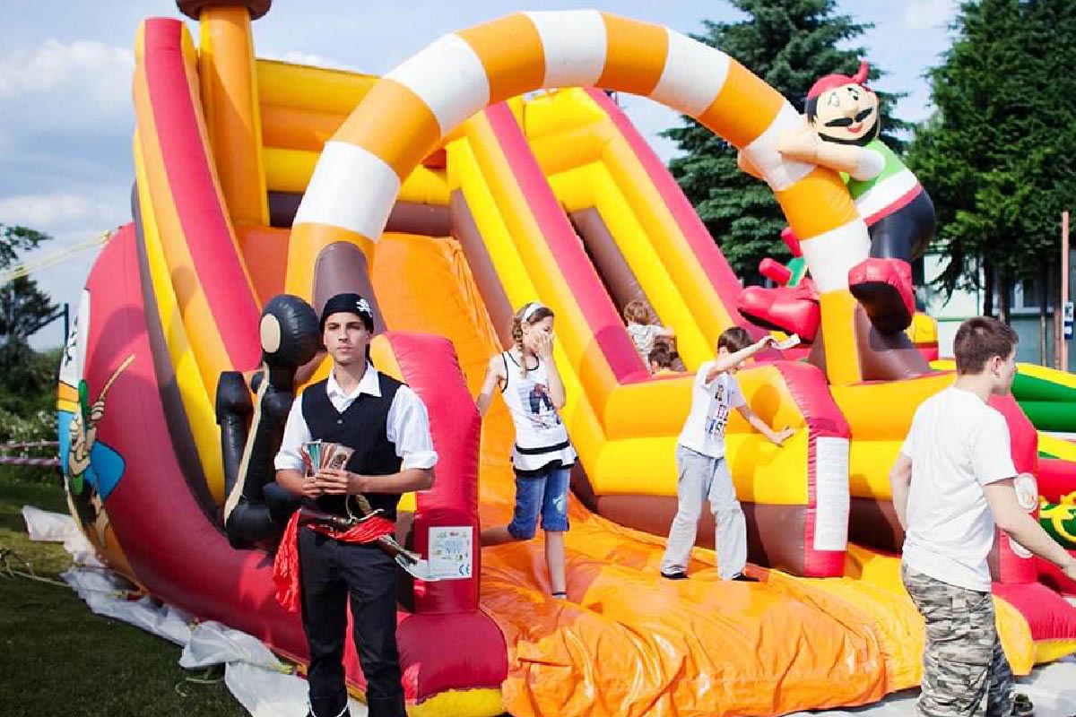 Zjeżdżalnia Pirat - Organizacja imprez tematycznych w plenerze