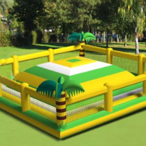 Miękka góra z ogrodzeniem