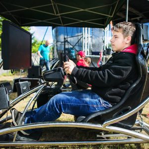 Symulator f1 - urządzenia plenerowe, atrakcja dla dorosłych i dzieci