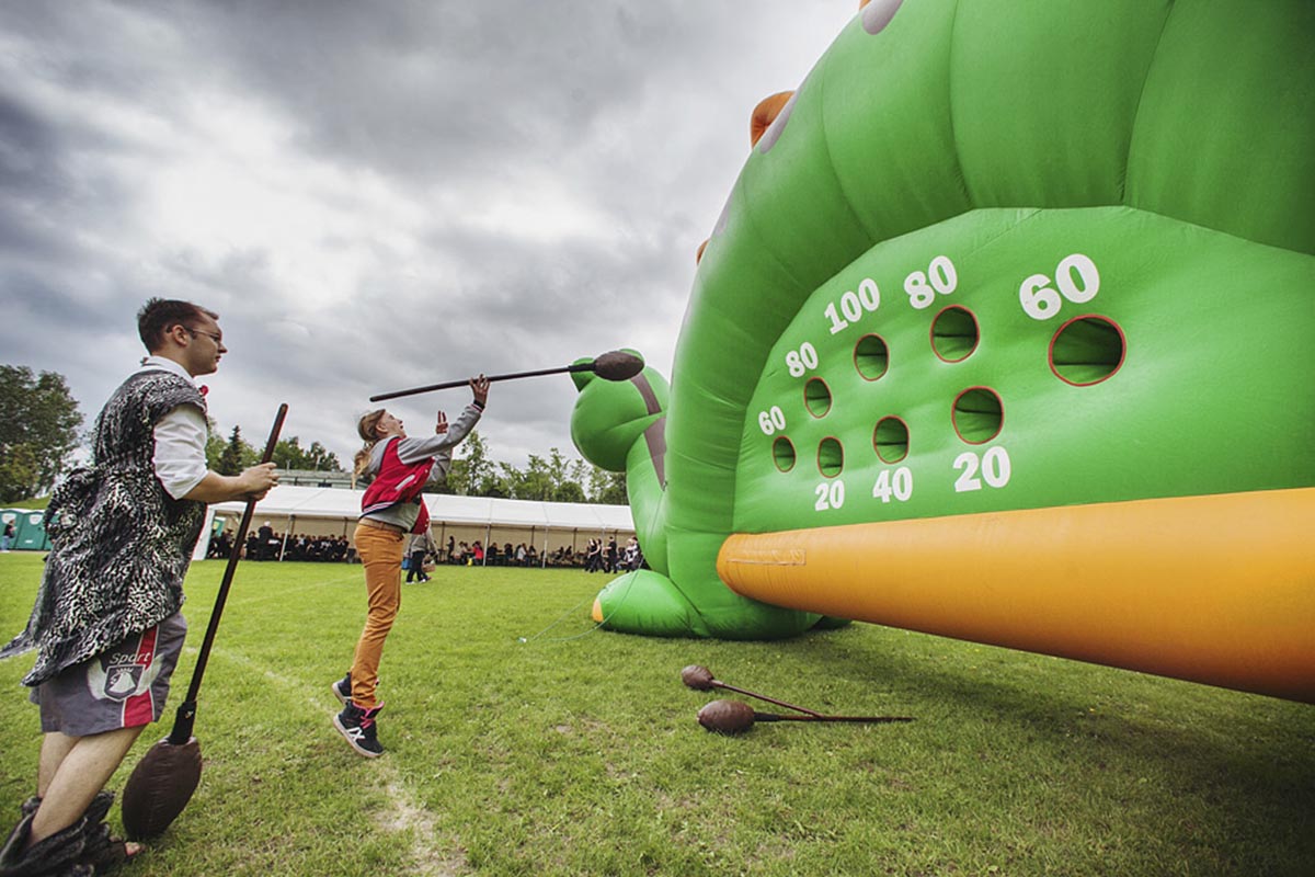 Polowanie na dinozaura - obrazek 2