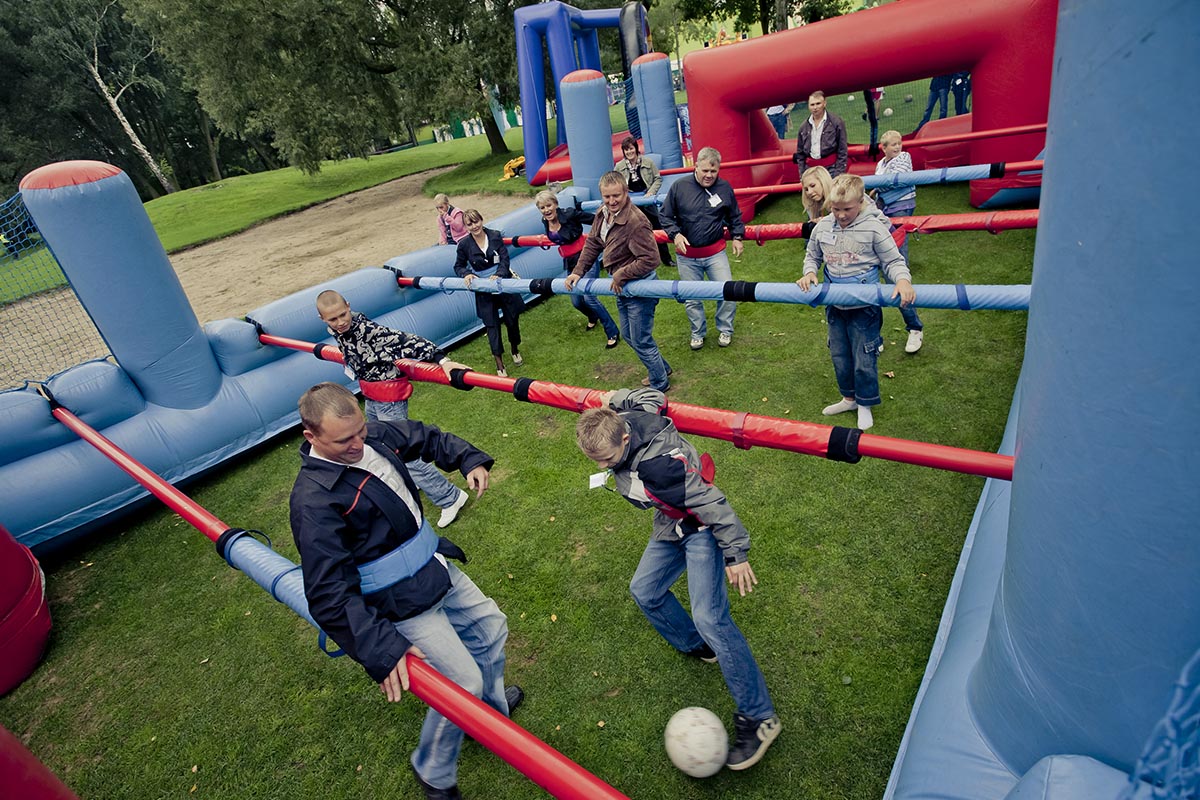 Gigantyczne piłkarzyki - obrazek 2