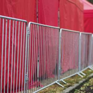 Barierki przeciwtłumowe - organizacja imprez