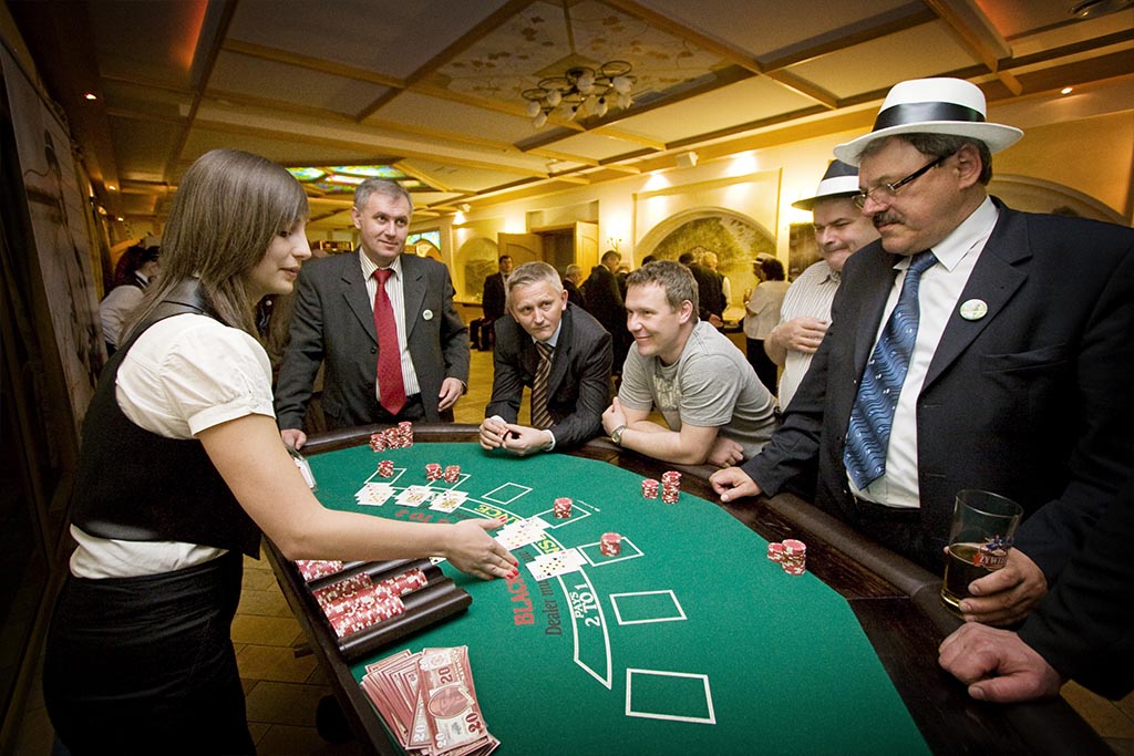 Stół do zabawy w Blackjacka - organizacja imprez