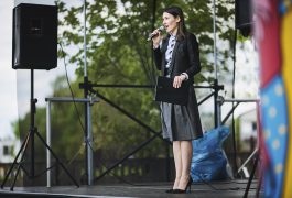 konferansjer-sceniczny-1