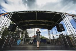 konferansjer-sceniczny-2